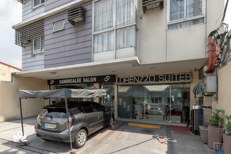 Lorenzzo Suites Hotel Makati City Exterior photo